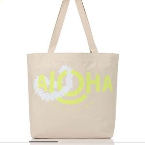 NWT Aloha Collection Reversible Tote in Lei ALOHA